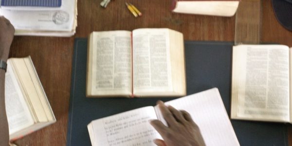 Dịch thuật sách